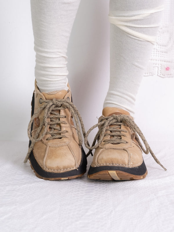 CHUNKY  BEIGE LEATHER LOW SNEAKERS  - EU38