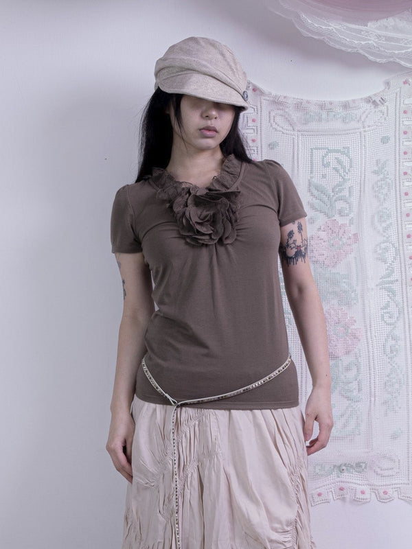 MOCHA ROSE APPLIQUÉ TOP