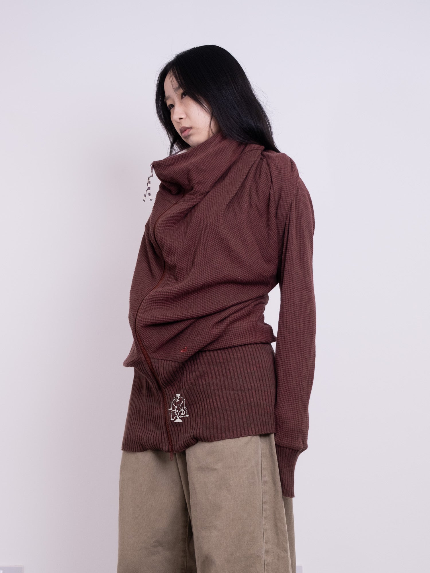 VIVIENNE WESTWOOD BURGUNDY ZIP-UP HOODED TOP – Taro's Wish
