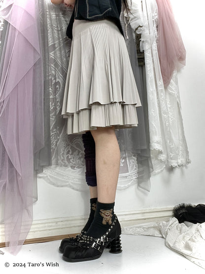 beige pleated midi skirt, hiroko koshino