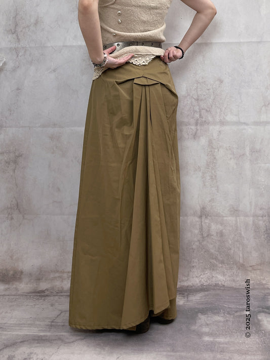 maxi skirt with bow pleated design in the back, euro label