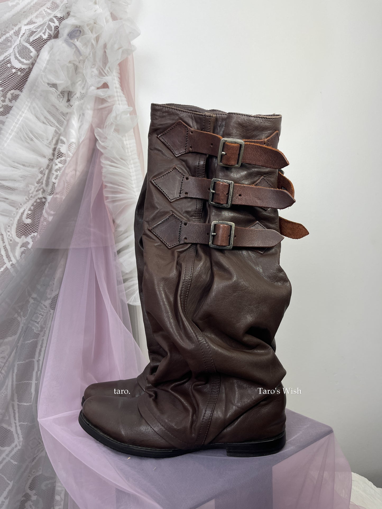 ZUCCa genuine leather triple belts slouch boots in brown size S