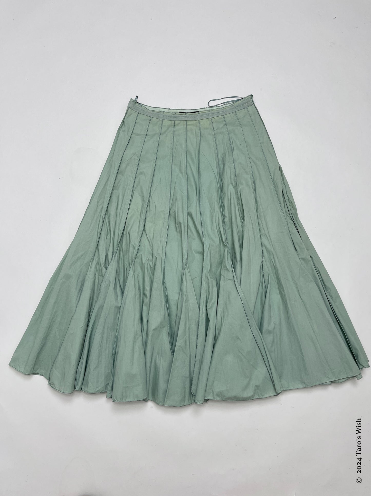 mint wave pleated skirt, euro label