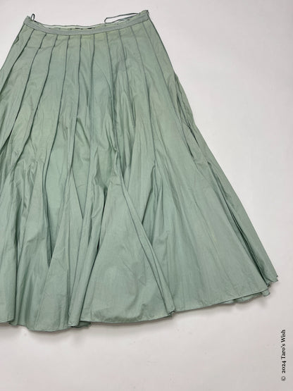 mint wave pleated skirt, euro label