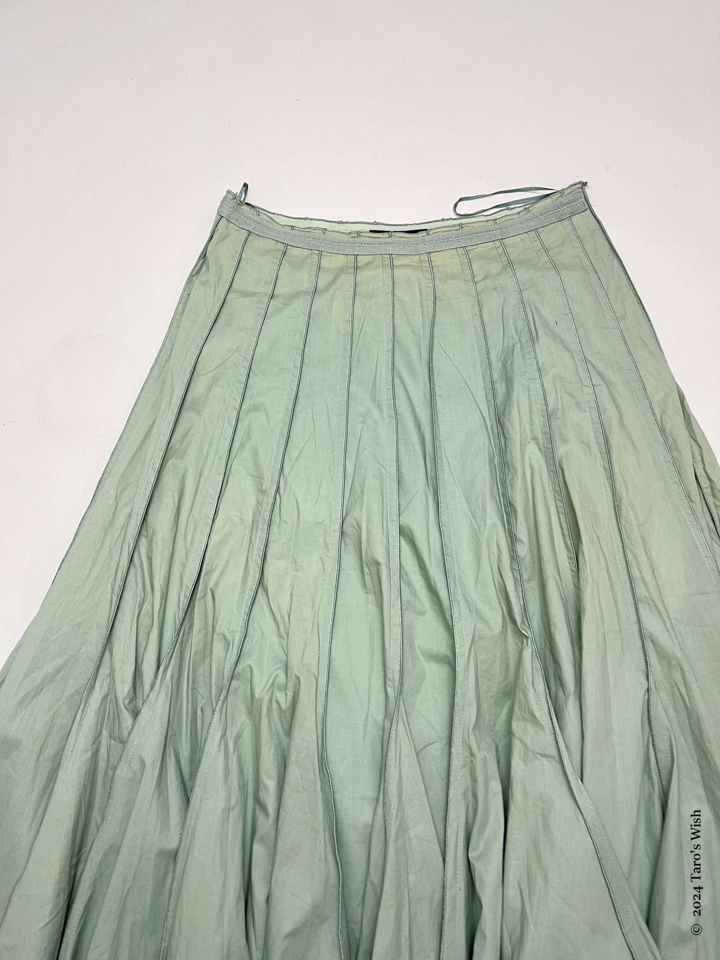 mint wave pleated skirt, euro label