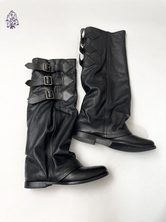 ZUCCa genuine leather triple belts slouch boots in black size M