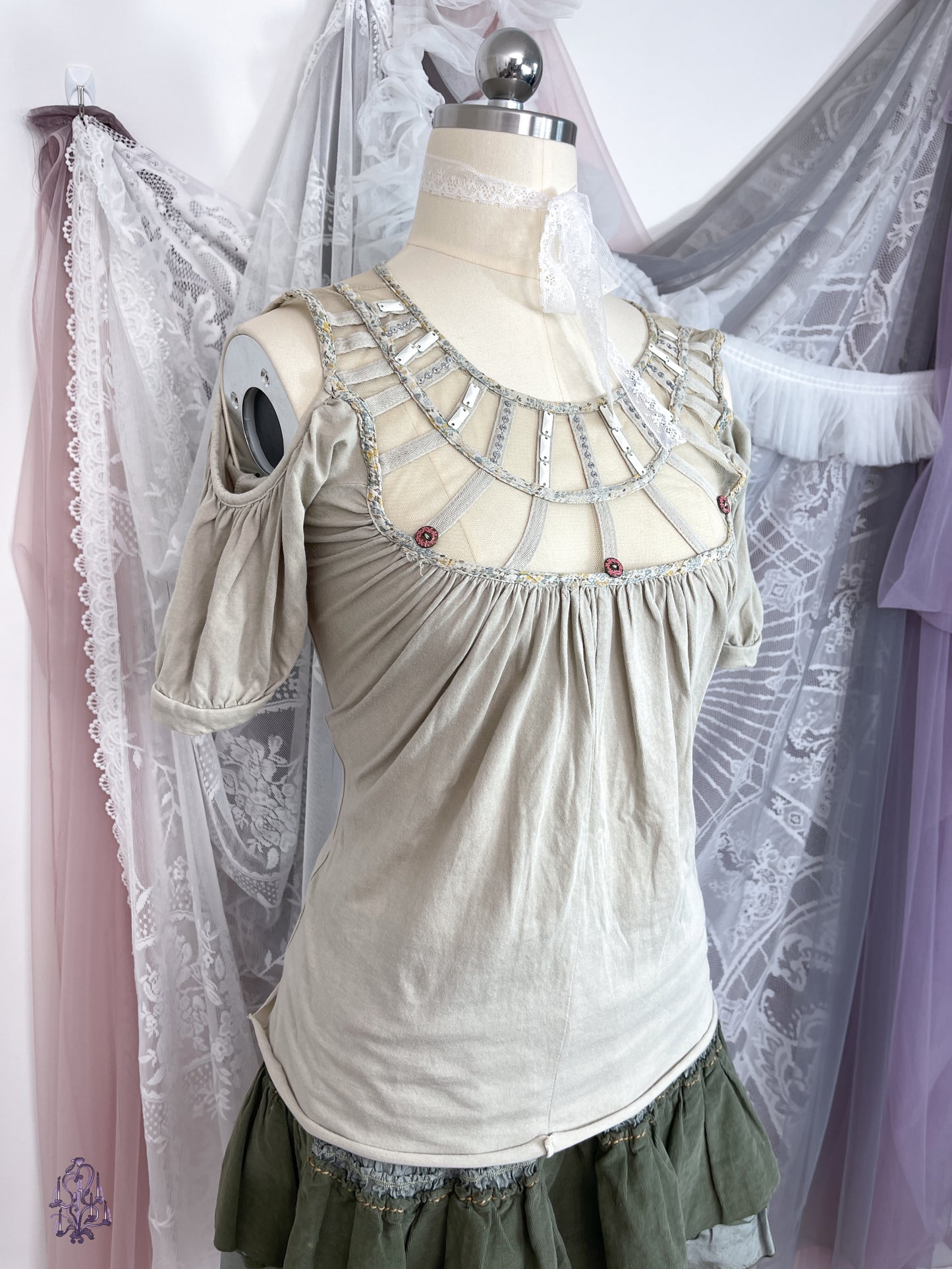 Medieval structure collar elf top