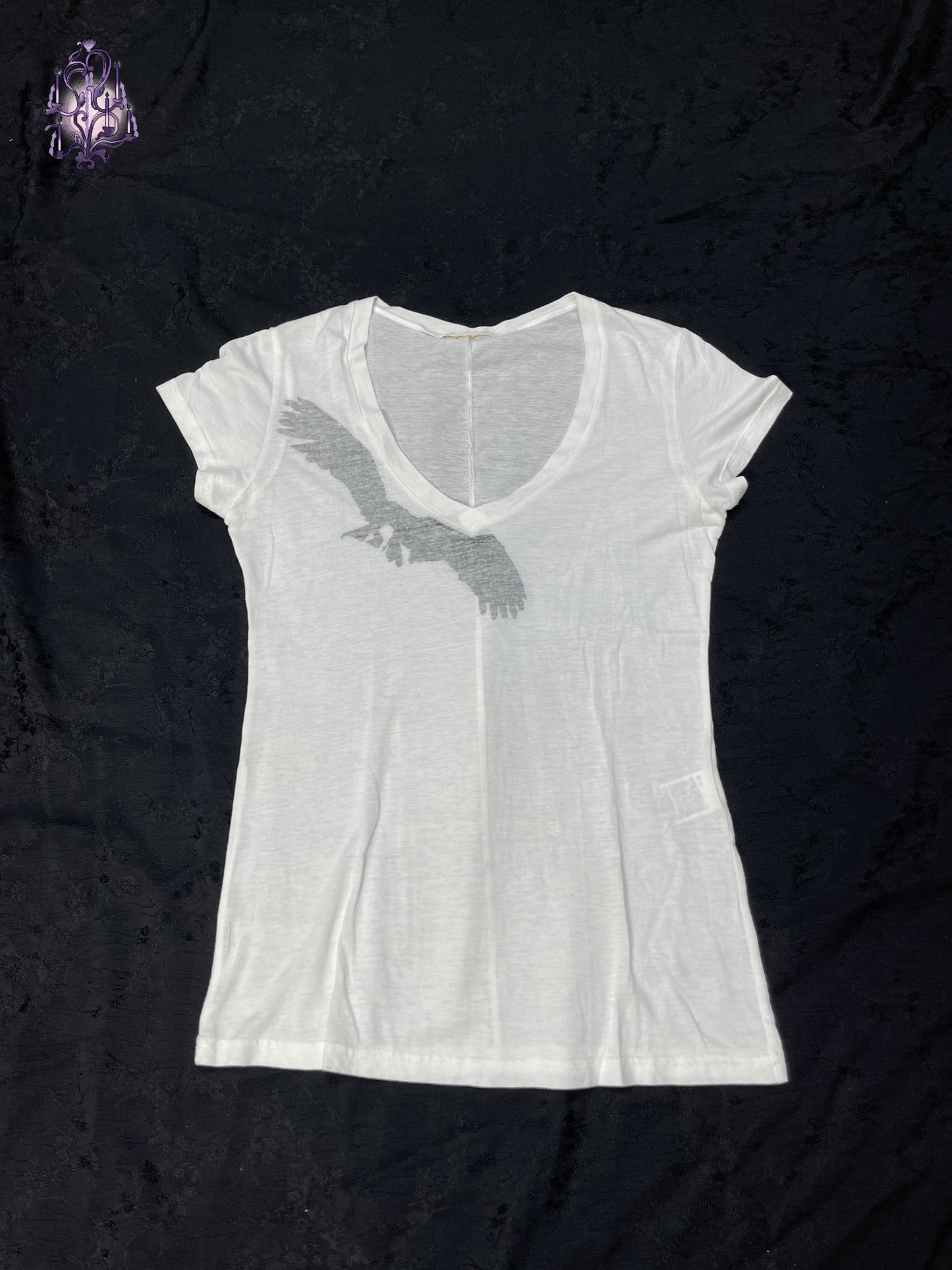 eagle print v-neckline tee