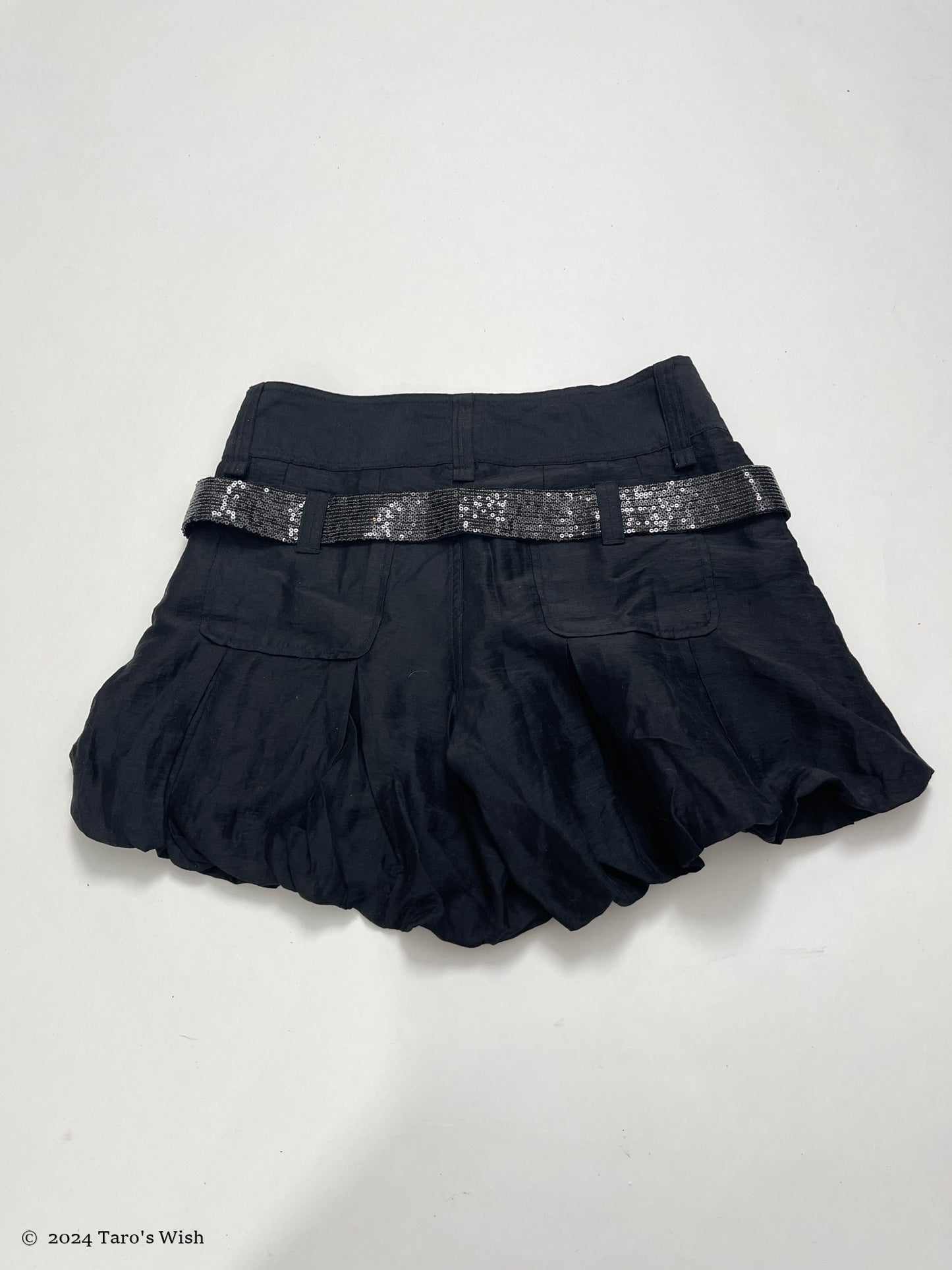 black puff shorts, japanese label