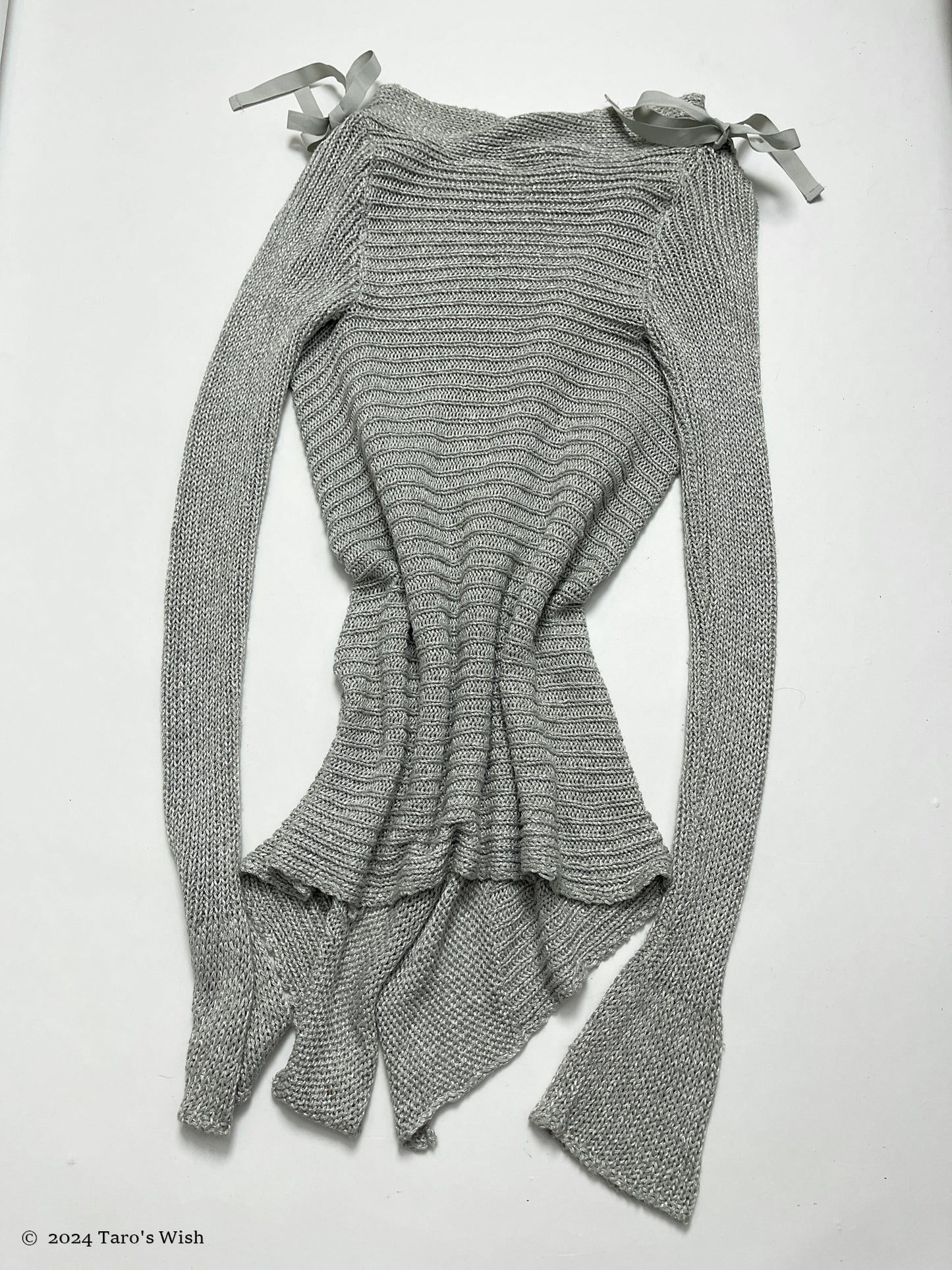 grey elf long sleeves jumper, euro label