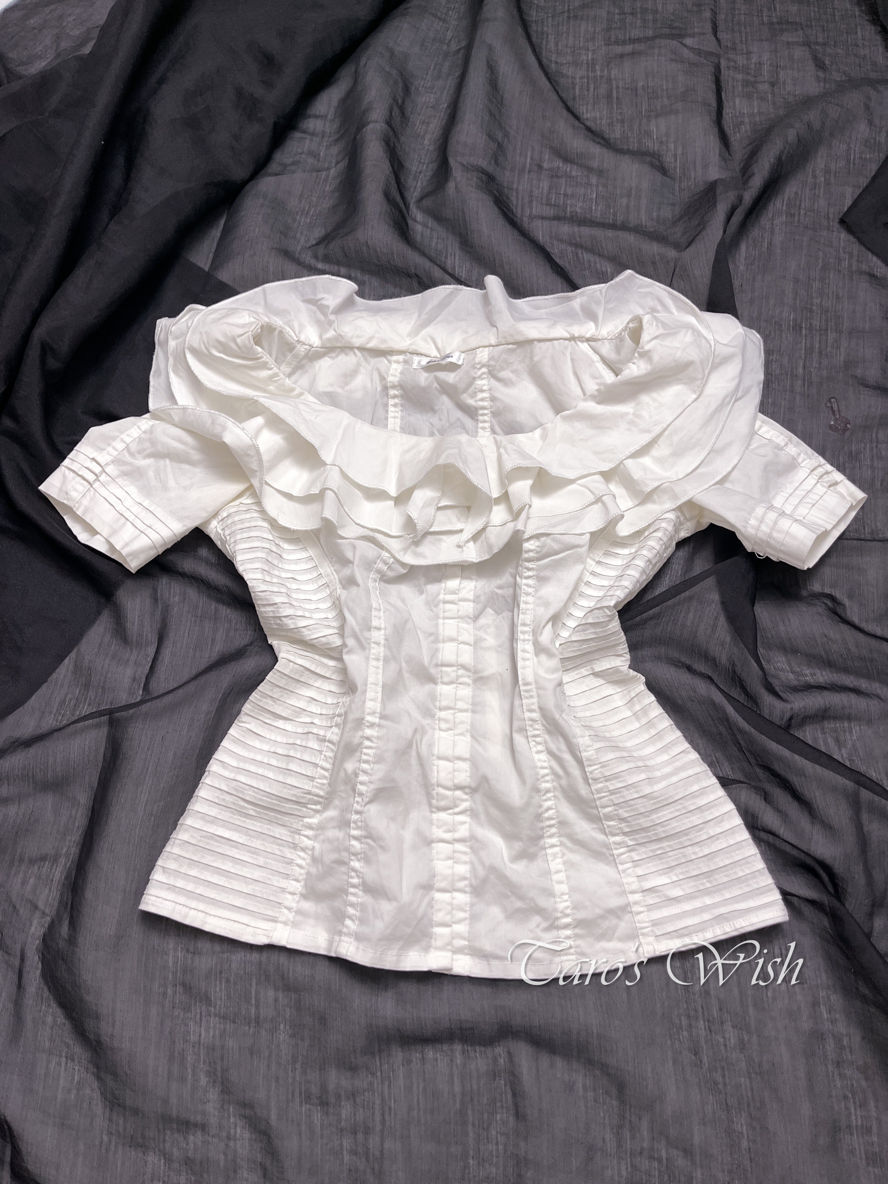 Structured Ruffle Shirts in White – Taro's Wish