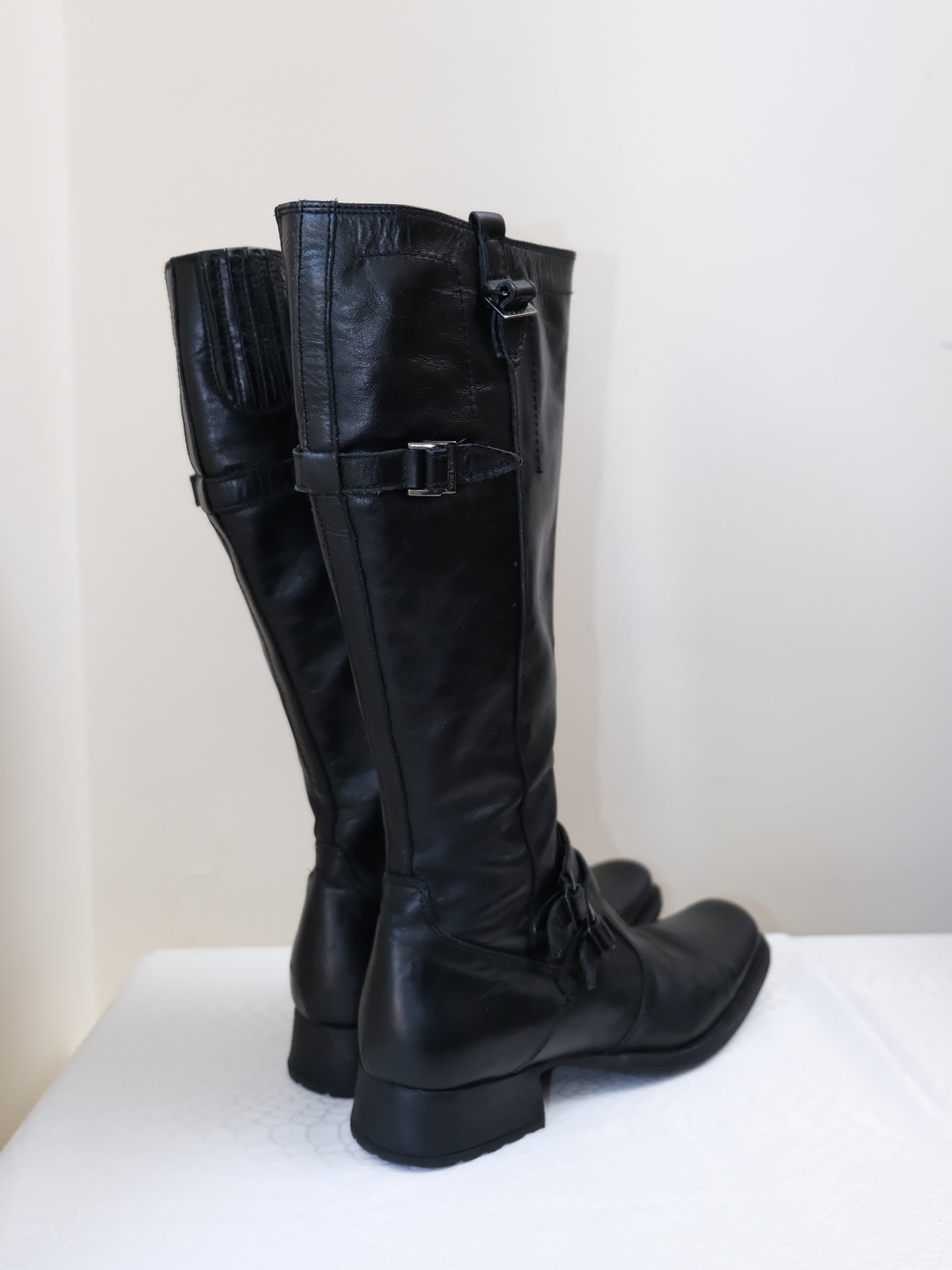 Eu37 real leather multi-buckles boots, Italian brand