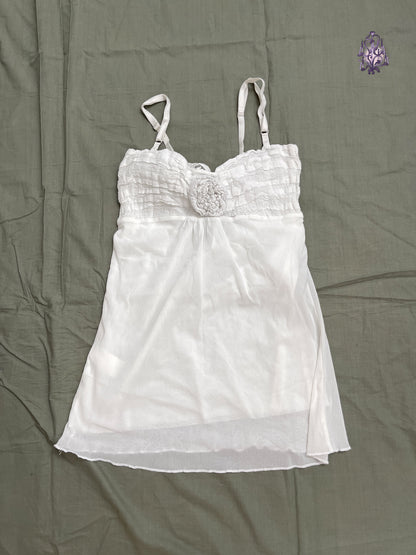 Flower knot camisole in white