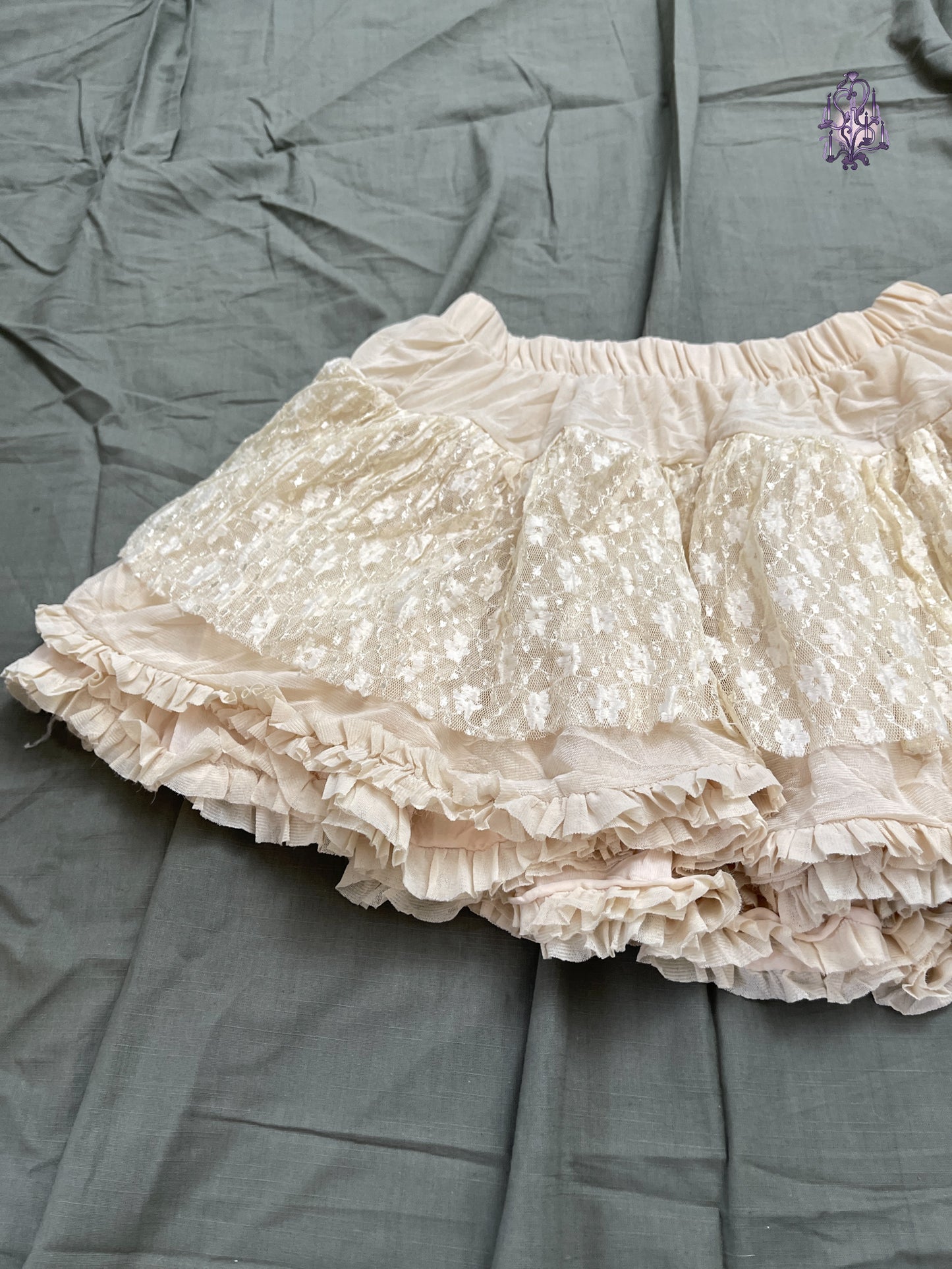 Lace puff mini skirt in cream