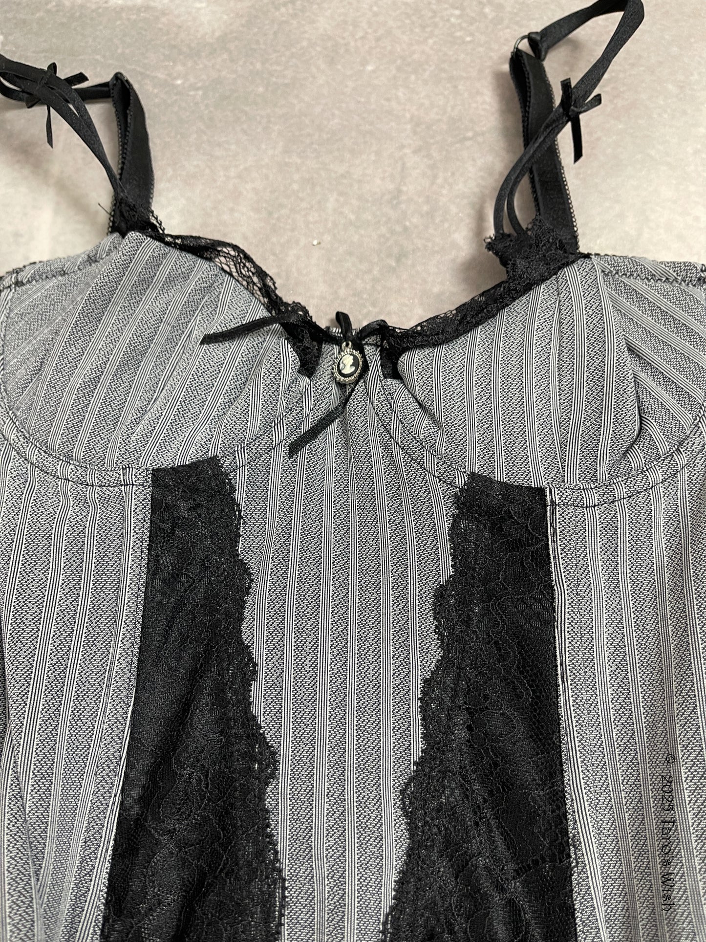 75B dark coquette corset, euro label