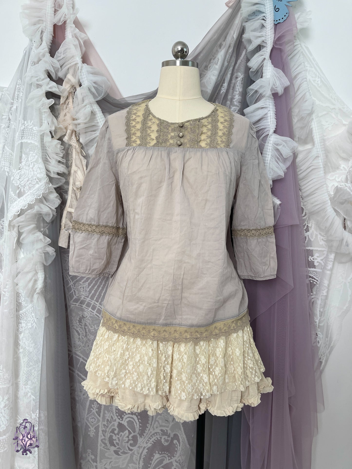 Mori kei muted lilac balloon sleeves top