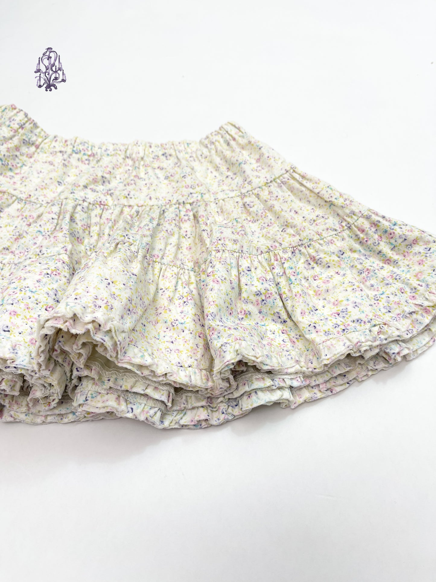 White floral puff mini skirt