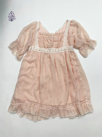 Romantic button up dress in peach pink