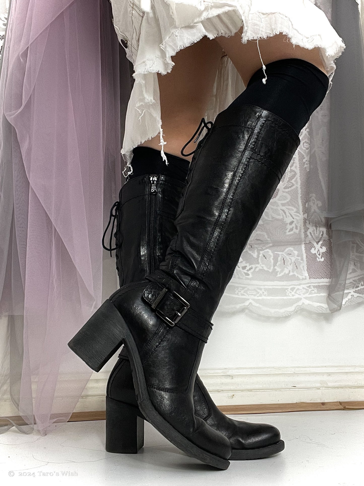 eu38 lace up back knee high heeled boots in black, euro label