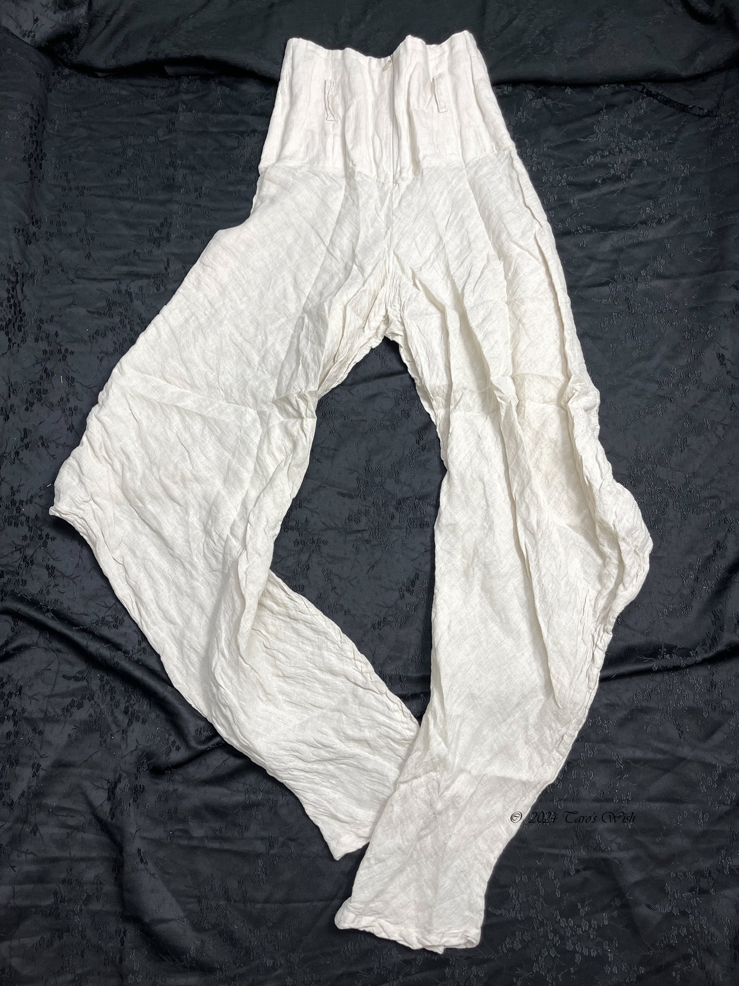 Deformed Linen Pants