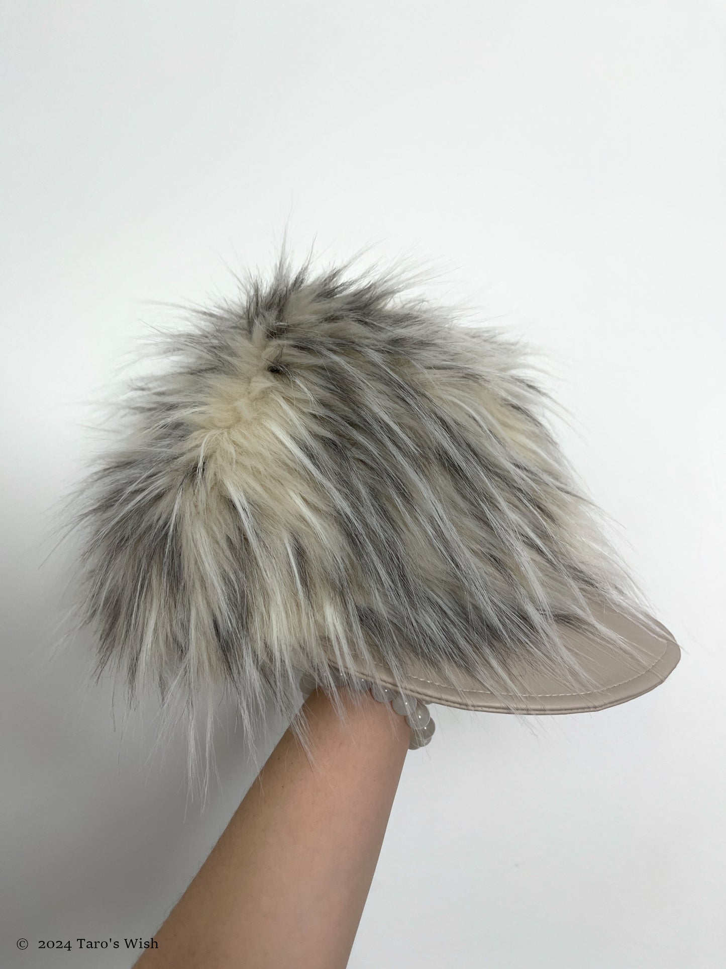 furry hat, chinese label chipchipshop