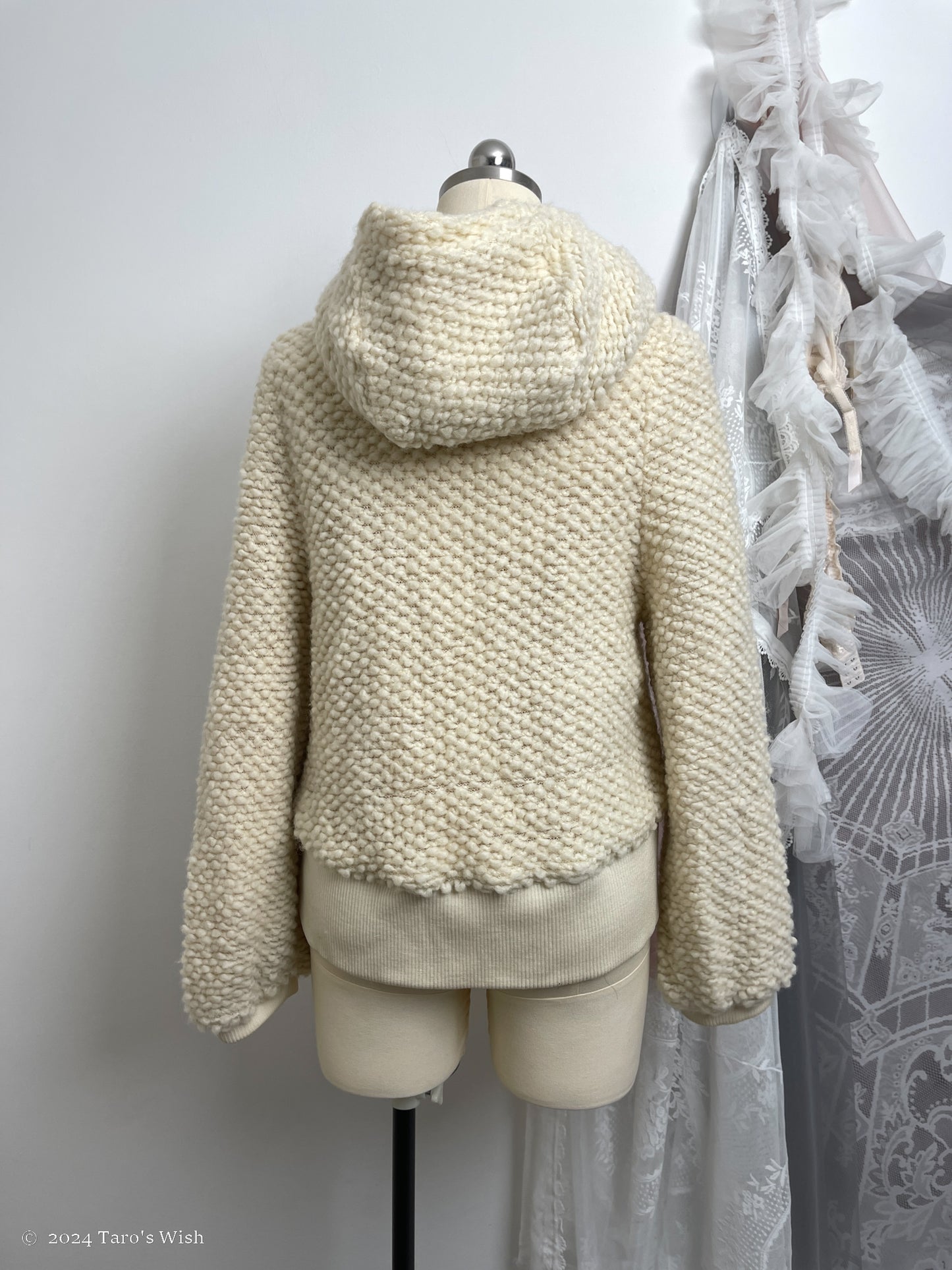 zip up hooded jacket in cream, tsumori chisato