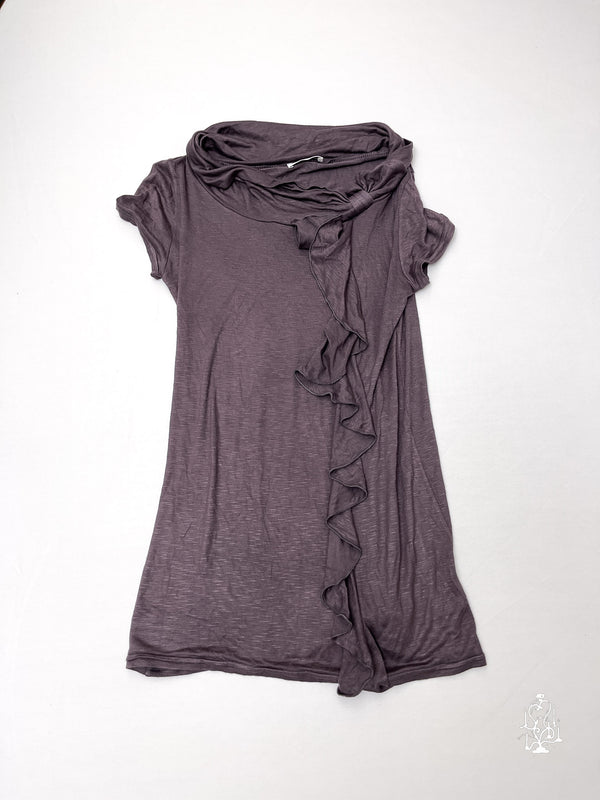 RUFFLED ASYMMETRICAL KNIT TEE