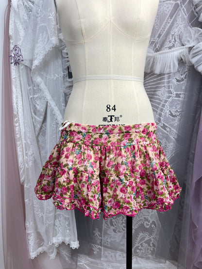 Pink floral print puff mini skirt