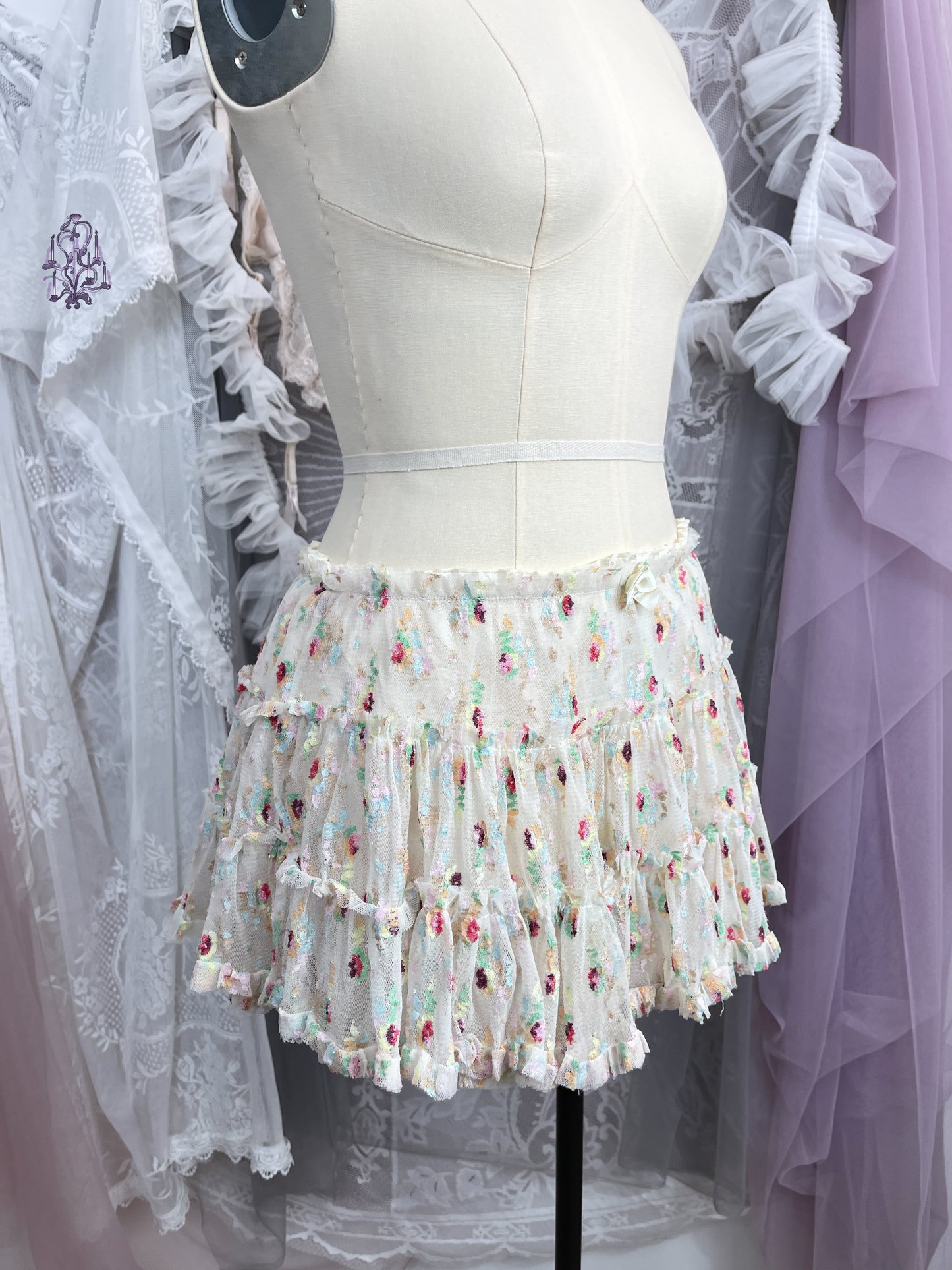 Cream floral puff mini skirt