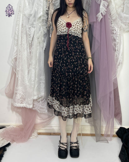 wandering fae dress (flower pin missing), euro label