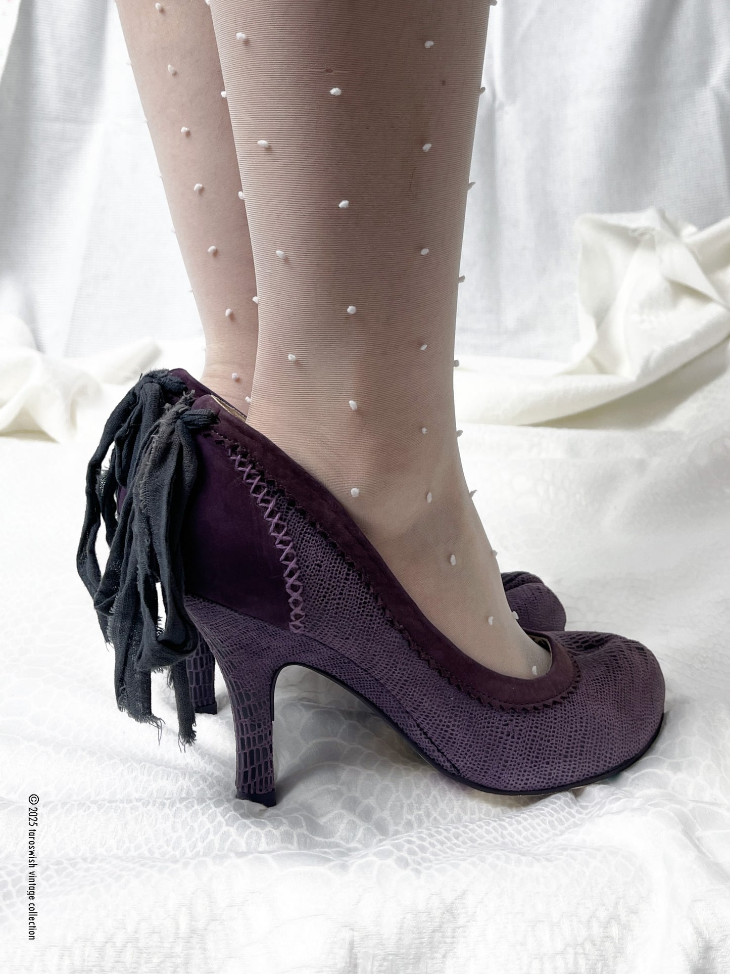 eu38 real leather purple tabi Heels with ribbon detailing