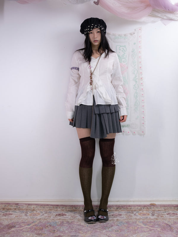 WHITE BUTTON-UP RUFFLE BLOUSE