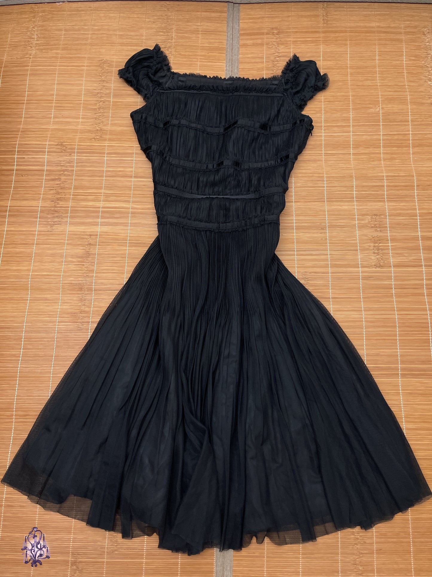 Fragile pleated dark coquette dress