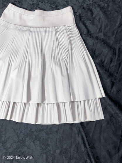 beige pleated midi skirt, hiroko koshino